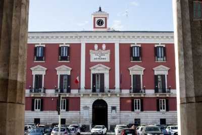 Il quartiere Murat: tra negozi e uffici i gioielli sopravvissuti nel "centro" di Bari